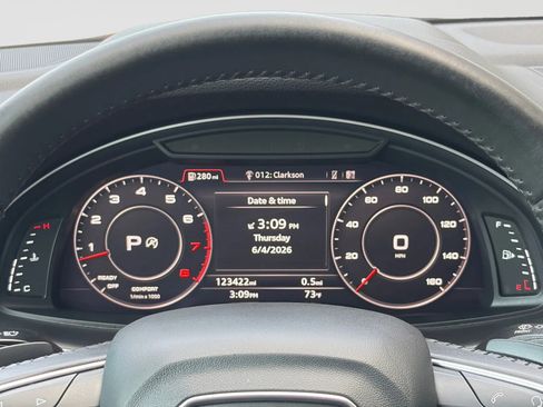 Used 2019 Audi Q7 3.0T Prestige w/ Prestige Package AWD/4WD image 34
