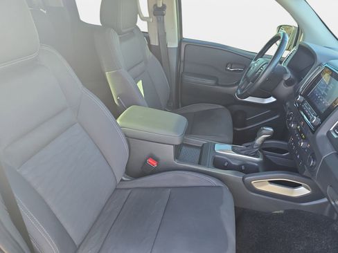 Used 2022 Nissan Frontier SV image 10