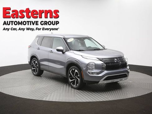 Used 2024 Mitsubishi Outlander SE FWD image 48
