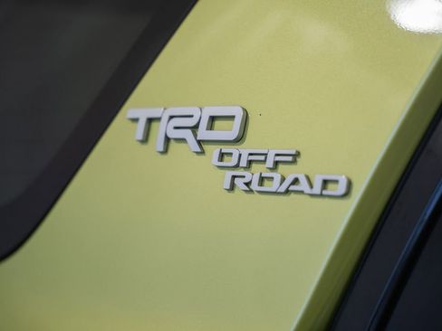 Used 2023 Toyota 4Runner TRD Off-Road Premium w/ Off Road Premium Plus Package AWD/4WD image 19