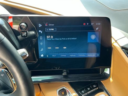 Used 2024 Chevrolet Corvette Stingray Premium Conv w/ Z51 Performance Package RWD image 15