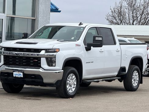 Used 2022 Chevrolet Silverado 3500 LT w/ Z71 Off-Road Package image 8