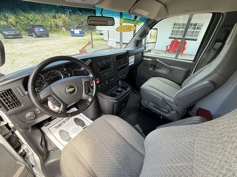 Used 2021 Chevrolet Express 3500 w/ Power Convenience Package image 18