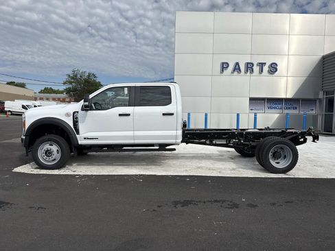 New 2026 Ford F550 4x4 Crew Cab image 6