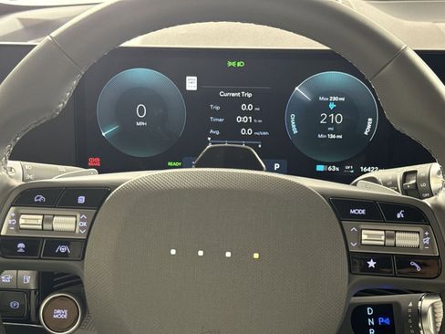 Used 2025 Hyundai Ioniq 5 Limited image 17