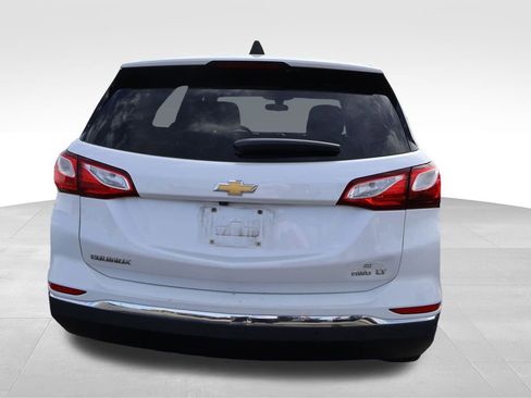 Used 2018 Chevrolet Equinox LT image 17