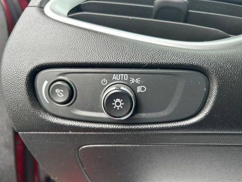 Used 2024 Chevrolet Malibu LT FWD image 19