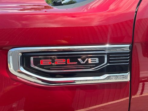 Used 2024 GMC Sierra 1500 Denali AWD/4WD image 10