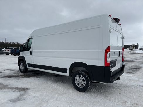 New 2026 RAM ProMaster 2500 w/ Quick Order Package 22G SLT image 15
