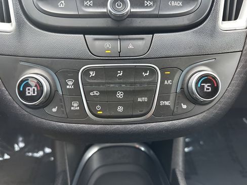 Used 2024 Chevrolet Malibu LT image 18