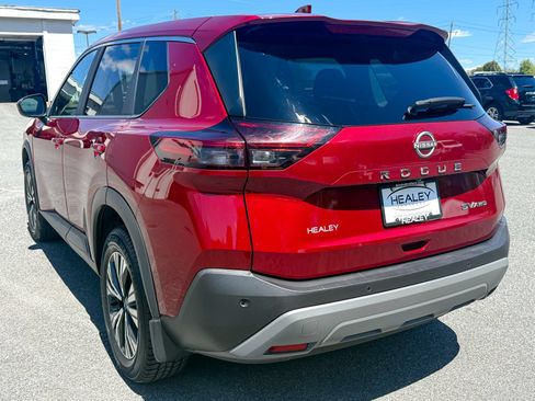 Used 2023 Nissan Rogue SV AWD/4WD image 5