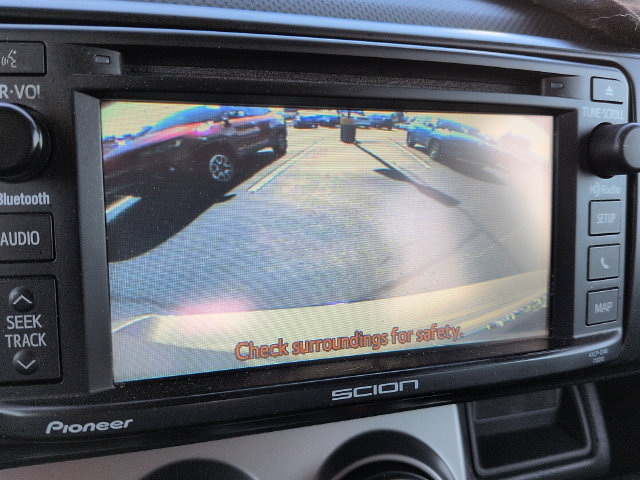 Used 2015 Scion xB FWD image 22