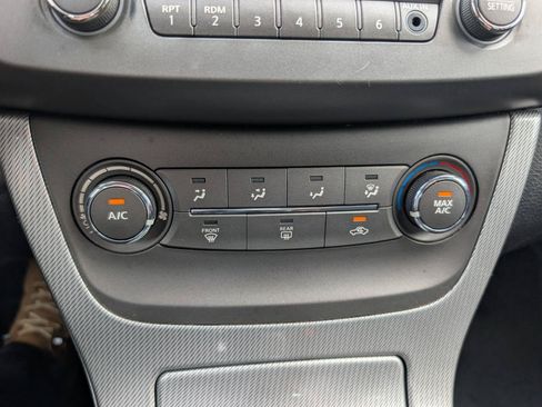 Used 2014 Nissan Sentra SR w/ SR Driver Package FWD image 26