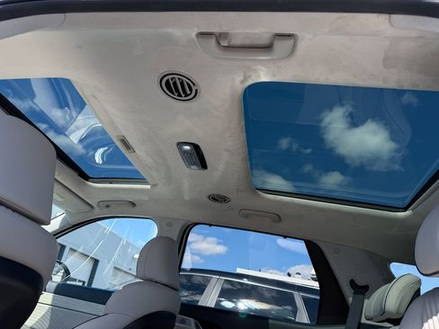 Used 2023 Hyundai Palisade Calligraphy image 7