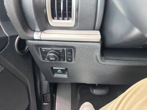 Used 2025 Ford Expedition Max Active AWD/4WD image 7