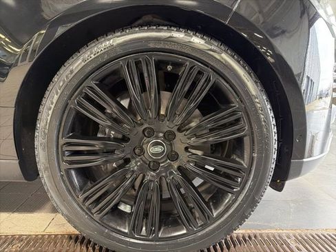 Used 2019 Land Rover Range Rover Autobiography image 12