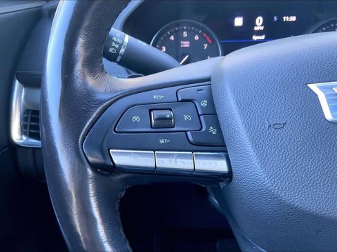 Used 2020 Cadillac XT4 Premium Luxury image 18