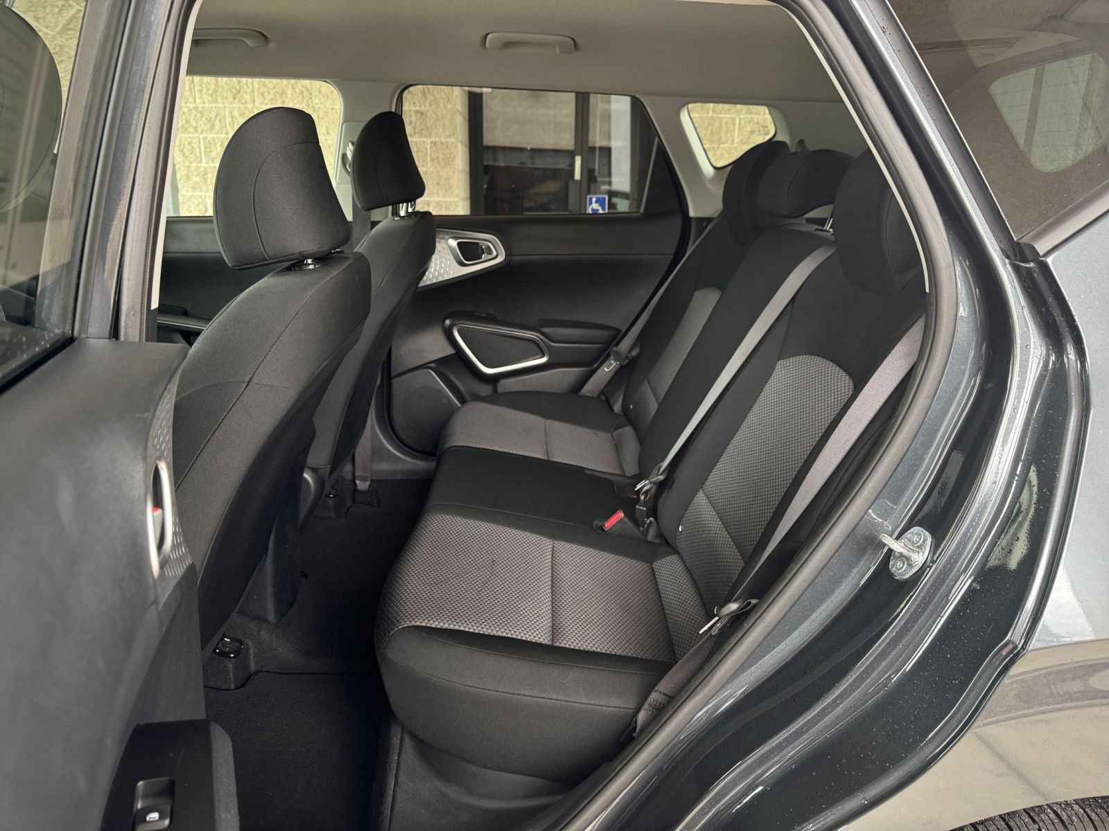 Used 2025 Kia Soul LX w/ LX Technology Package FWD image 22
