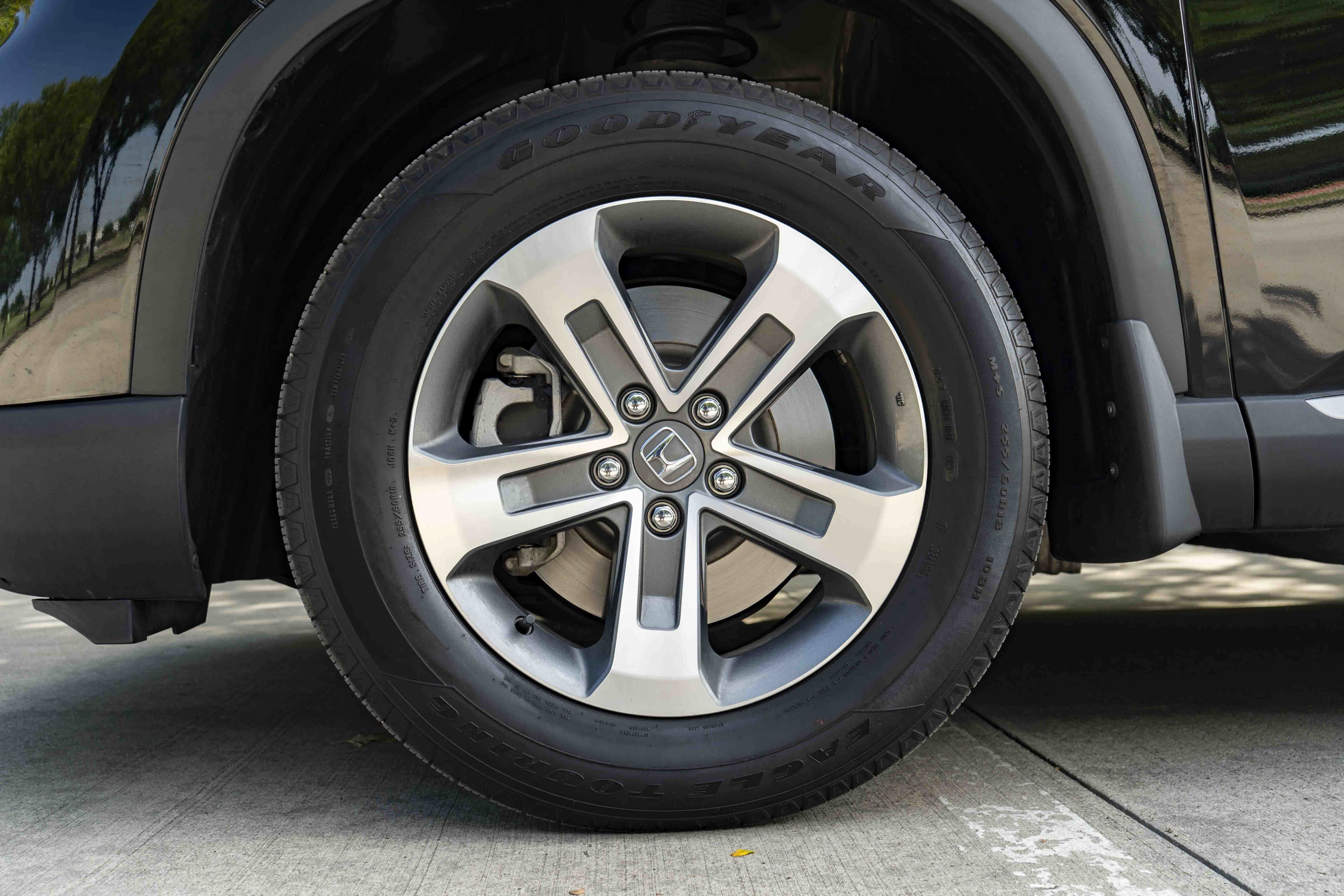 Used 2025 Honda Pilot EX-L image 14
