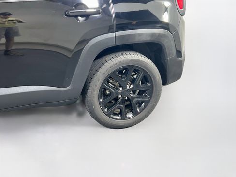 Used 2022 Jeep Renegade Altitude w/ Convenience Group AWD/4WD image 29