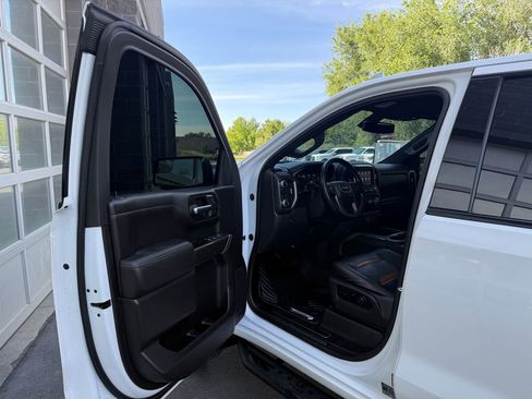 Used 2020 GMC Sierra 1500 AT4 w/ Off-Road Performance Package AWD/4WD image 19
