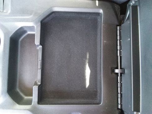 Used 2019 RAM 1500 Laramie image 9