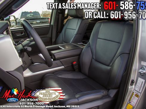 Used 2025 Toyota Tundra Platinum image 9