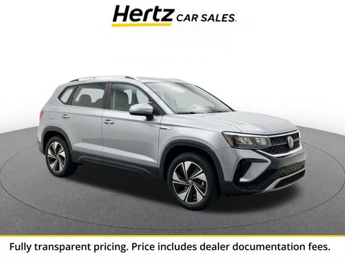Used 2026 Volkswagen Taos SE AWD/4WD image 1