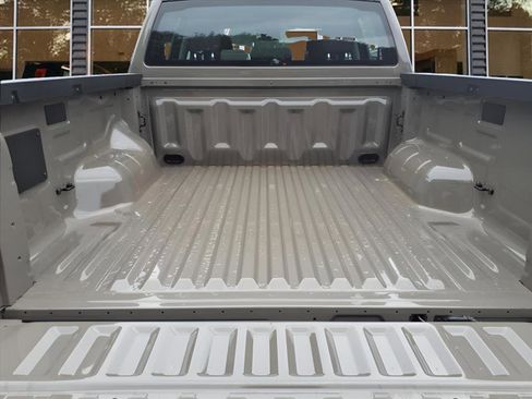 Used 2025 Ford Ranger XL image 10