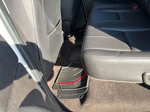 Used 2009 GMC Sierra 1500 SL AWD/4WD image 42