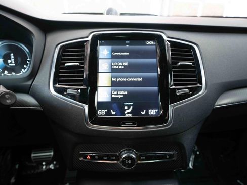 Used 2018 Volvo XC90 T8 R-Design w/ Convenience Package AWD/4WD image 17