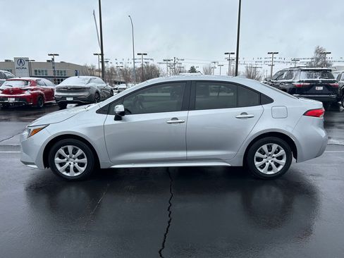 Used 2026 Toyota Corolla LE image 2