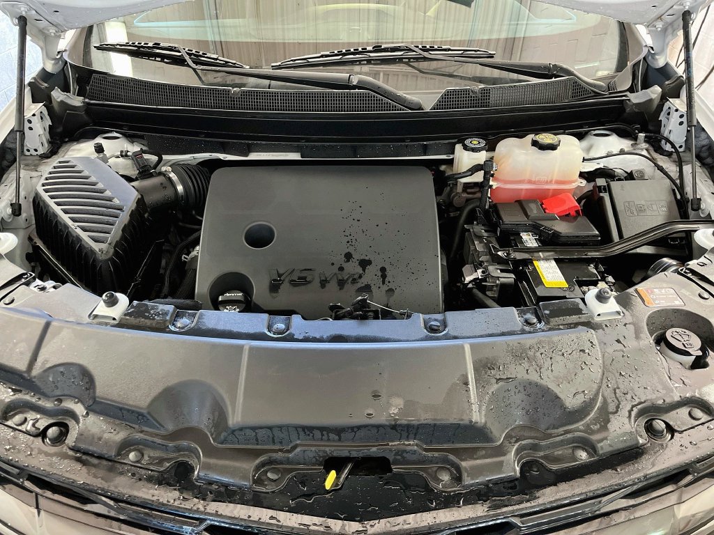 Used 2022 Chevrolet Traverse RS AWD/4WD image 33