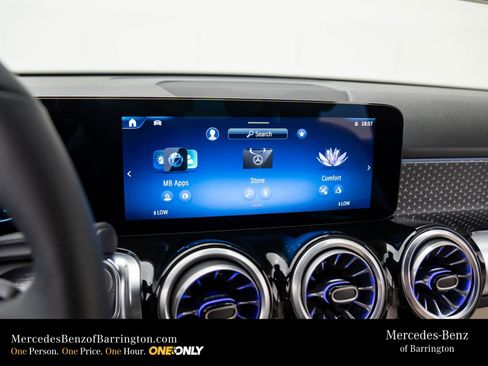 New 2025 Mercedes-Benz GLB 250 4MATIC image 25