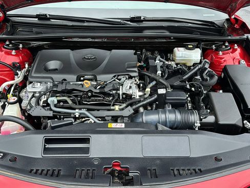 Used 2020 Toyota Camry SE FWD image 35