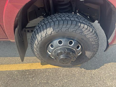 Used 2022 RAM 3500 Laramie w/ Night Edition AWD/4WD image 3
