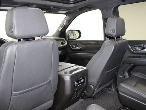 Used 2023 Chevrolet Suburban Z71 w/ Luxury Package image 29