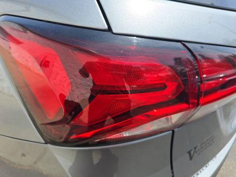 Used 2024 Chevrolet Equinox LT AWD/4WD image 34