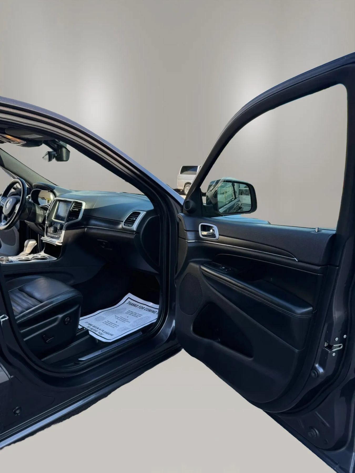 Used 2018 Jeep Grand Cherokee Limited AWD/4WD image 42