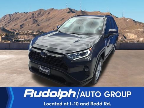 Used 2021 Toyota RAV4 XLE w/ Convenience Package AWD/4WD image 1