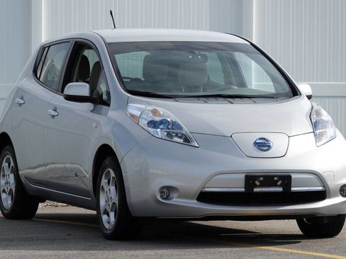 Used 2011 Nissan Leaf SL FWD image 30
