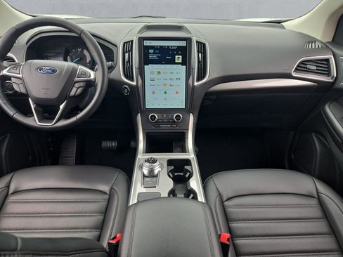 Used 2024 Ford Edge SEL w/ Convenience Package AWD/4WD image 9