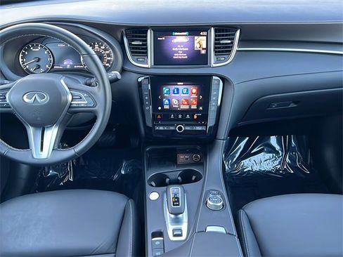 Certified 2025 INFINITI QX50 Pure image 12