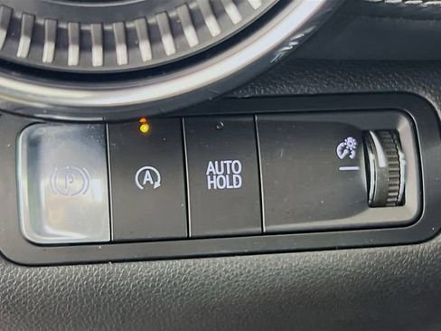 Used 2026 Chevrolet Equinox LT FWD image 12