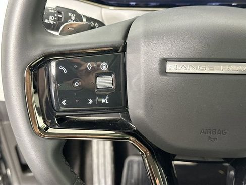 Used 2024 Land Rover Range Rover Evoque Dynamic SE AWD/4WD image 23