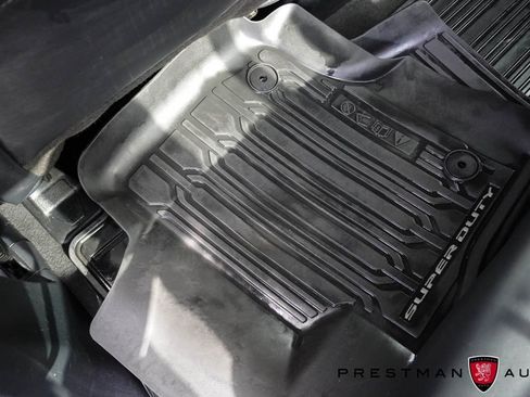 Used 2022 Ford F350 Platinum w/ FX4 Off-Road Package image 51