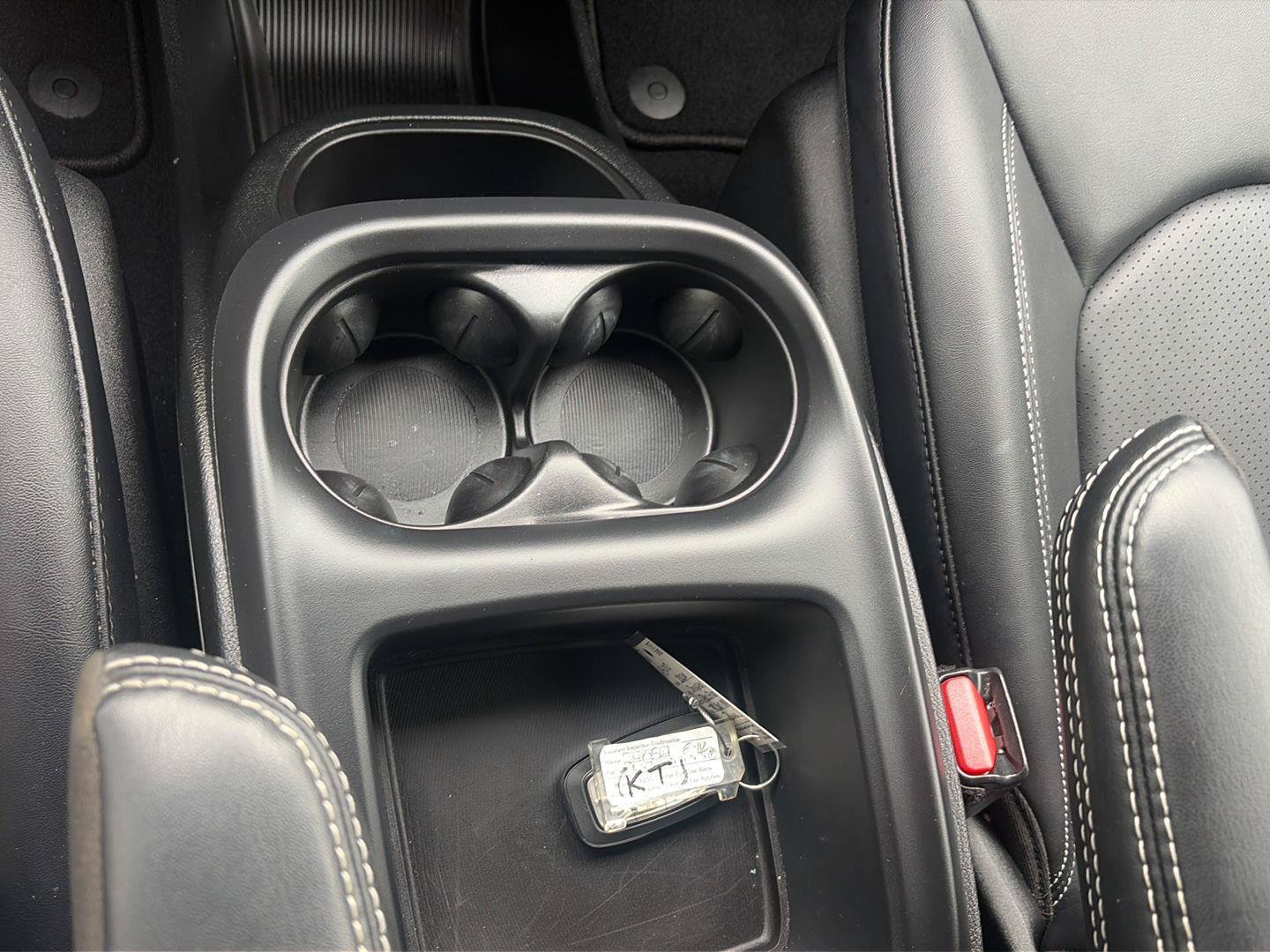Used 2026 Chrysler Pacifica Select FWD image 23
