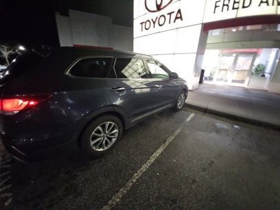 Used 2017 Hyundai Santa Fe SE