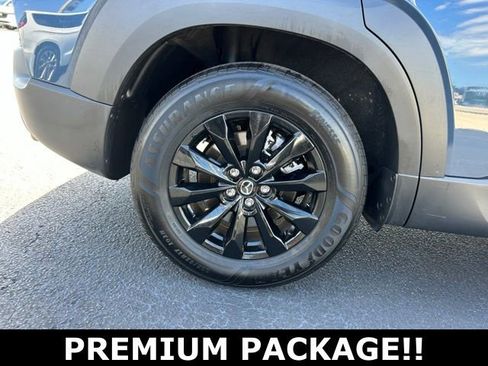 Used 2025 MAZDA CX-50 AWD 2.5 S w/ Premium Package image 7