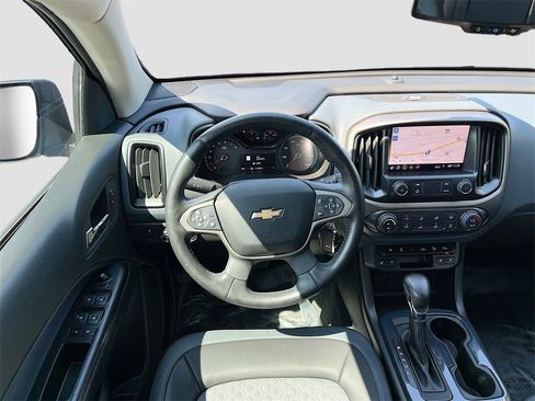 Used 2022 Chevrolet Colorado Z71 image 22